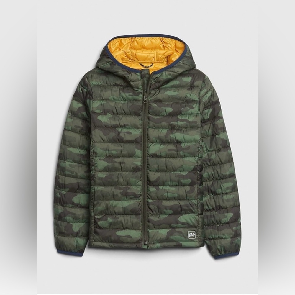 GAP Kids Upcycled Lightweight hooded Camo Puffer Primaloft